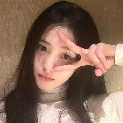 隔楼女孩:我们之间的层距